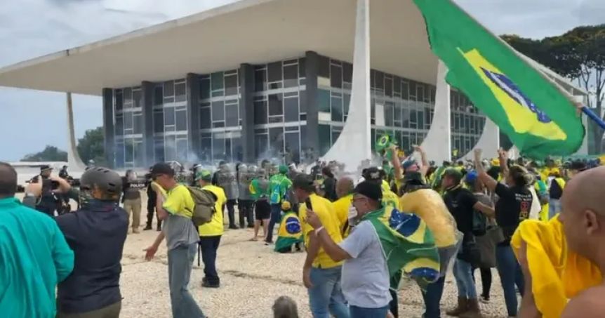 Brasil: grave ataque de bolsonaristas a la Casa de Gobierno, al Congreso y a la Corte