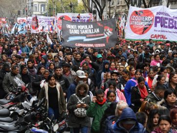 En alerta por la baja de los planes, piqueteros opositores preparan movilización
