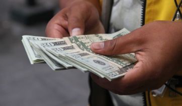 Cómo se contiene la tendencia alcista del dólar blue y hasta dónde puede llegar el precio