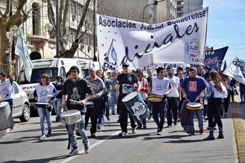 Los judiciales se suman al pedido de apertura de paritarias