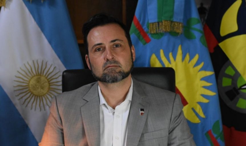 Intendente de la Cuarta echó a dos funcionarios y los dejó “en manos de la Justicia”