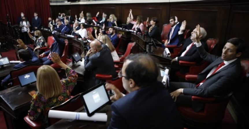Tras el Censo 2023, el reclamo opositor por los fondos llegó a la Legislatura