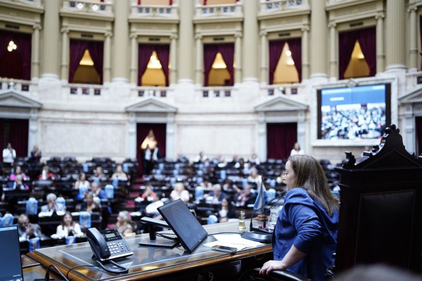 Moreau convocó a todos los diputados y diputadas “para tratar temas que están en la agenda de la gente”