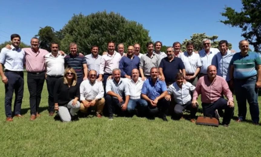 Intendentes radicales preparan el primer encuentro del año con gestión y urnas en agenda
