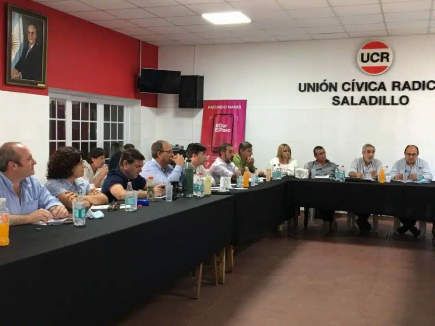 Intendentes radicales quieren discutir la Coparticipación