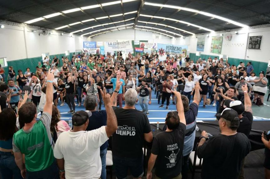 A 12 años de la muerte de Néstor Kirchner, la militancia bonaerense respaldó a CFK