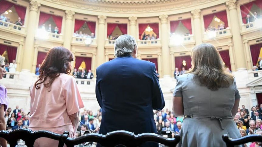 Pesimismo total: 8 de cada 10 argentinos no espera nada de los políticos