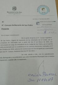 Insólito: intendente de licencia vuelve al pago y su hijo, el interino, lo trató de 