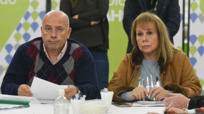 Con Gay fuera de competencia, se abre la interna en Juntos para la intendencia de Bahía