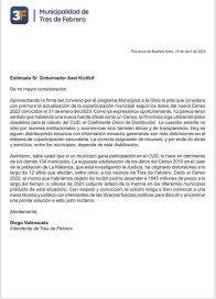 Una carta para Axel: intendente PRO entregó un misterioso sobre para el Gobernador