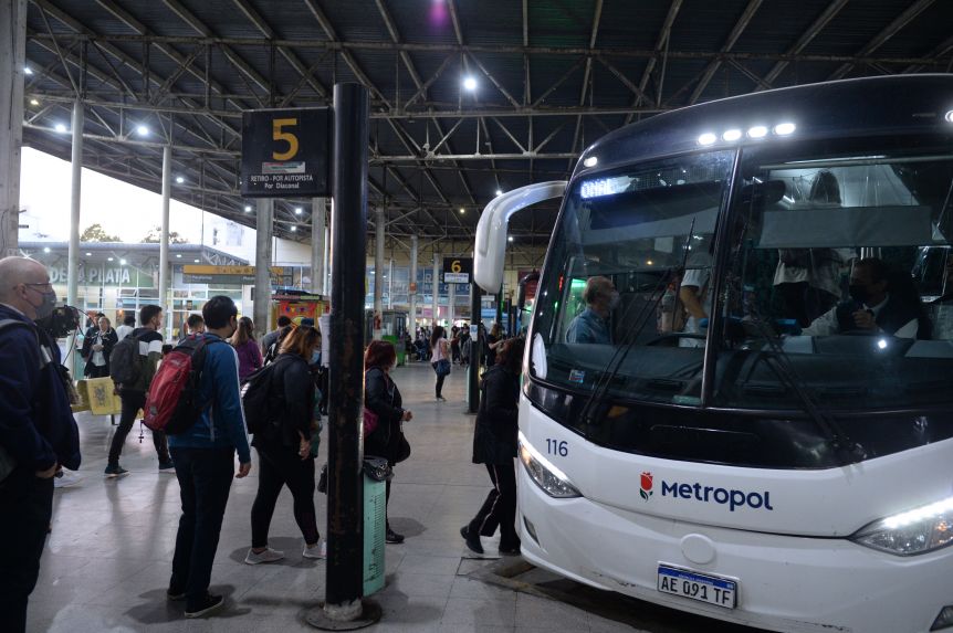 Metropol continúa sin prestar servicios: qué líneas de colectivos no funcionan