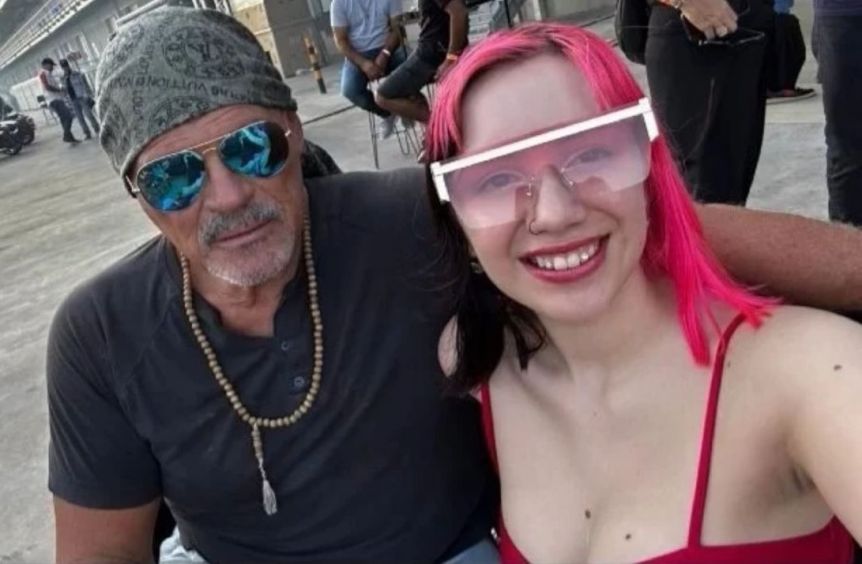 Alfa confirmó su romance con una periodista de 19 años