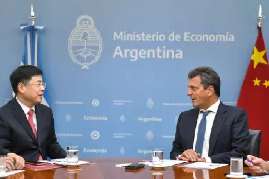 Para mejorar las reservas, Argentina pagará importaciones de China con yuanes