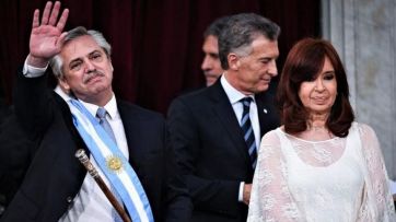 Las esquirlas del divorcio de la política y la sociedad
