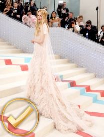 Los looks en la emblemática alfombra blanca de la moda