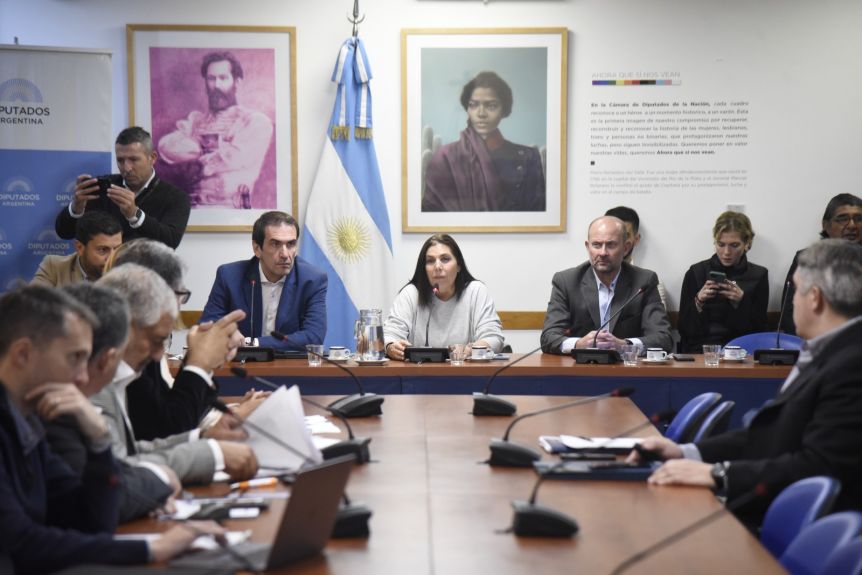 Diputados analizó la problemática en relación a la comercialización con tarjetas de crédito