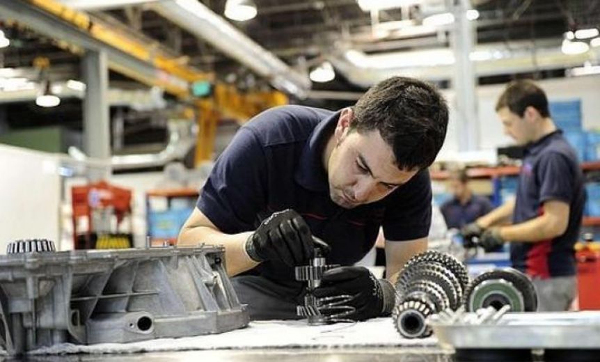 El empleo formal industrial acumula 33 meses consecutivos de crecimiento