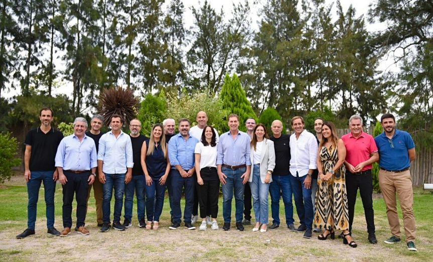 El juego del desconfío y los intendentes PRO que esperan la carambola con CABA