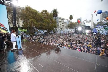 Sin anuncios sobre candidaturas, CFK apuntó a la oposición y la Corte Suprema
