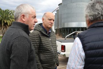 Entre inauguraciones y apoyo al campo, los precandidatos mudaron su campaña al interior bonaerense