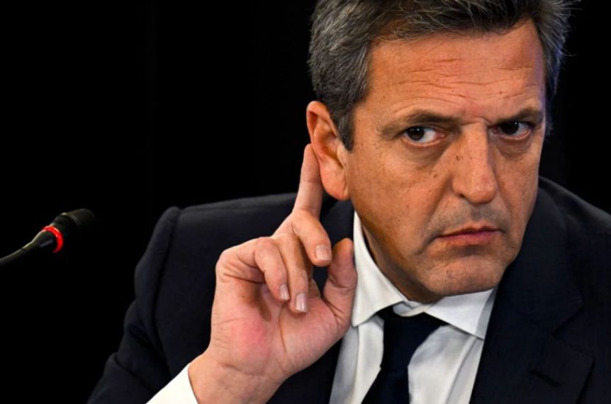 En medio la tensión en el oficialismo, Massa se mostró con dos intendentes bonaerenses