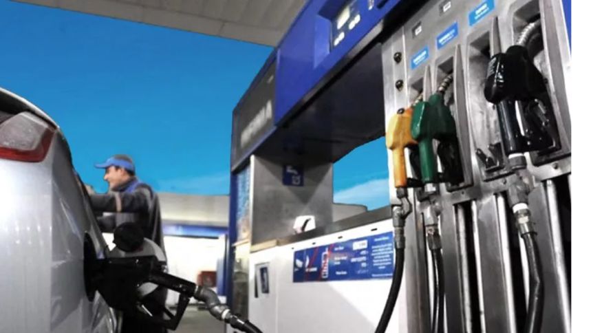 El Gobierno volvió a postergar la suba del impuesto a los combustibles
