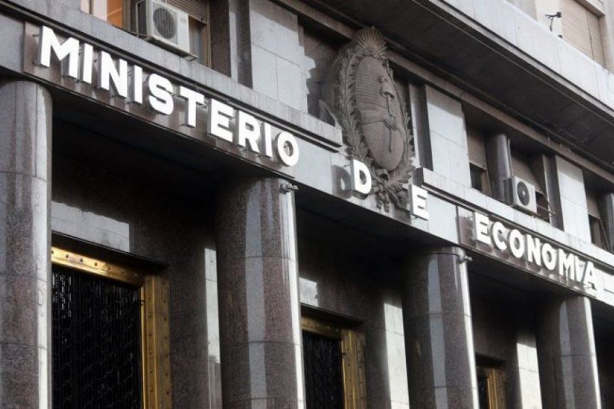 La deuda pública llegó a su récord histórico: alcanza el 64% del PBI