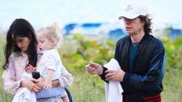 Mick Jagger se comprometió con su novia 44 años menor que él a días de cumplir 80 años