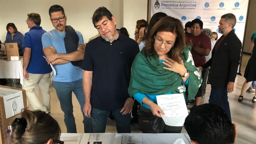 Elecciones 2023: cuántos bonaerenses viven en el exterior