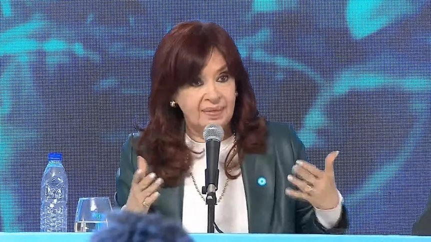 “Hacete cargo”: Cristina le respondió a Mauricio Macri tras su defensa al FMI