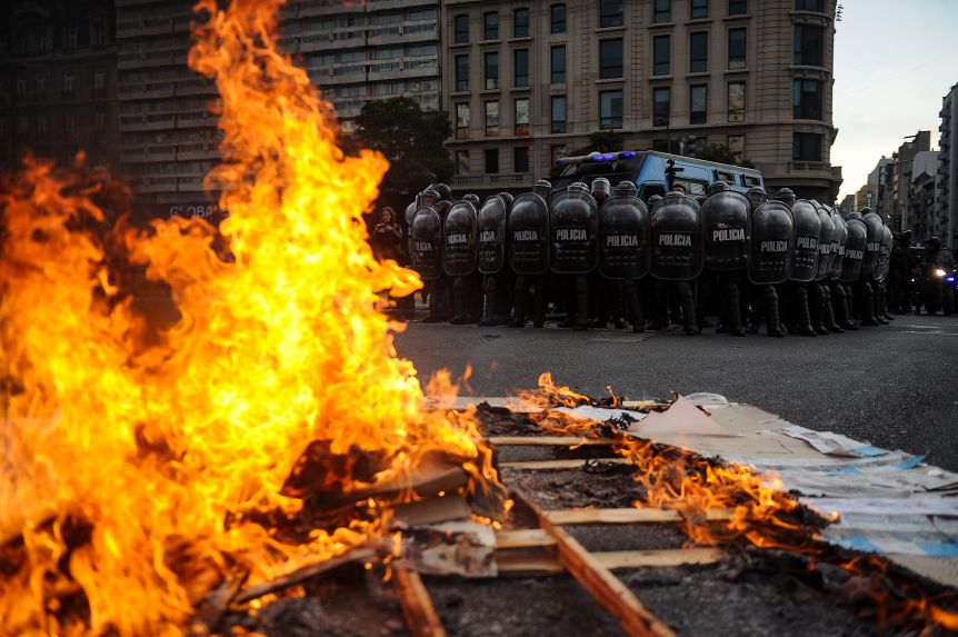 Tensión y violencia oscurecen el clima electoral a días de las PASO
