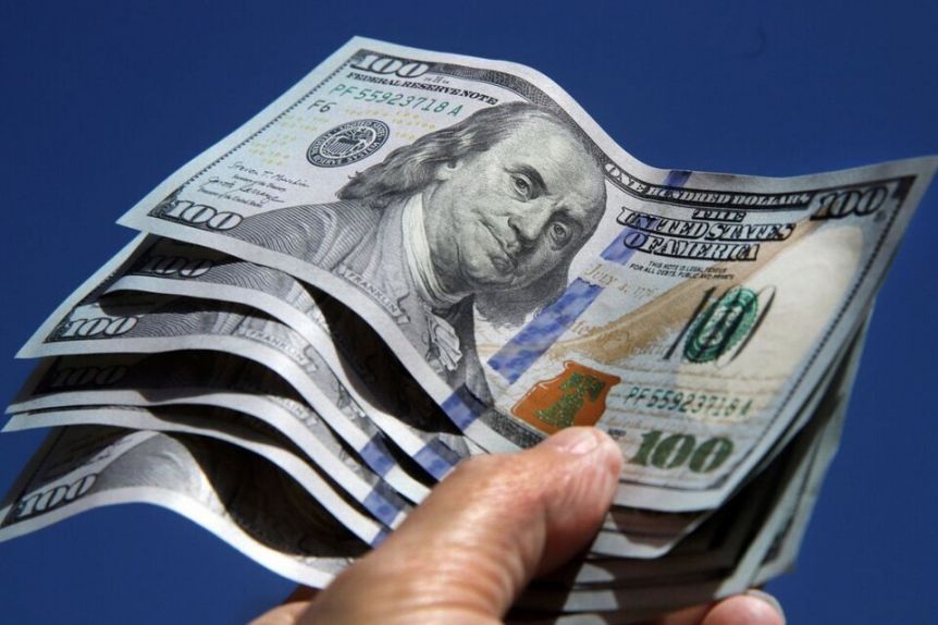 El dólar blue opera con un nuevo avance y rompió otro récord: ya vale $725