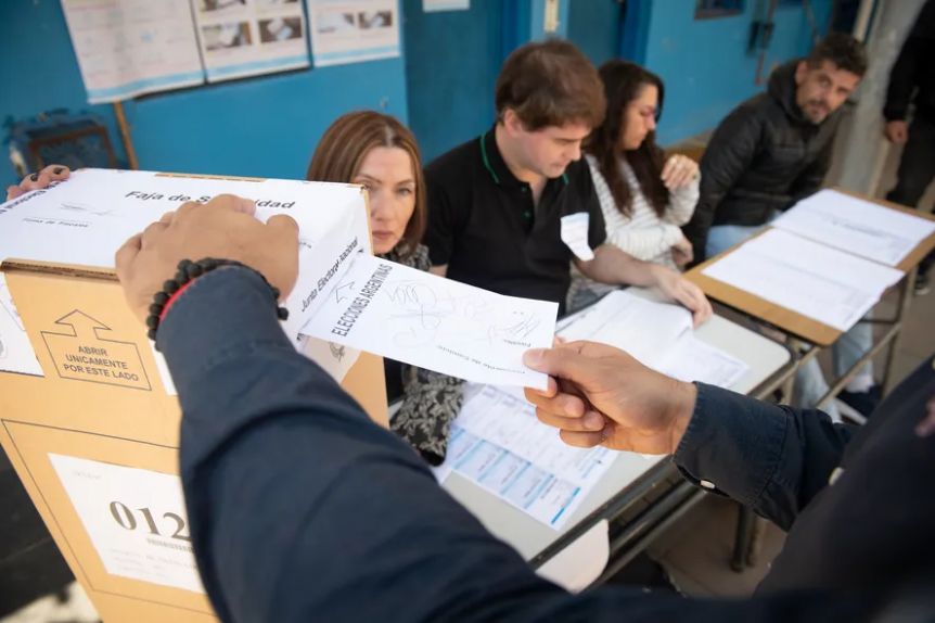 Cuál fue el candidato a Gobernador más votado entre los extranjeros