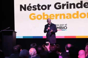 Con su tropa, Grindetti llamó a impedir que el kirchnerismo “se refugie en la Provincia”