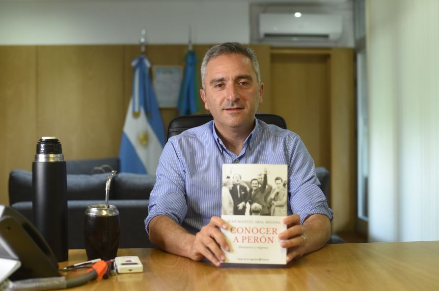 Larroque, el rol de Cristina en la campaña y “la más maravillosa música”