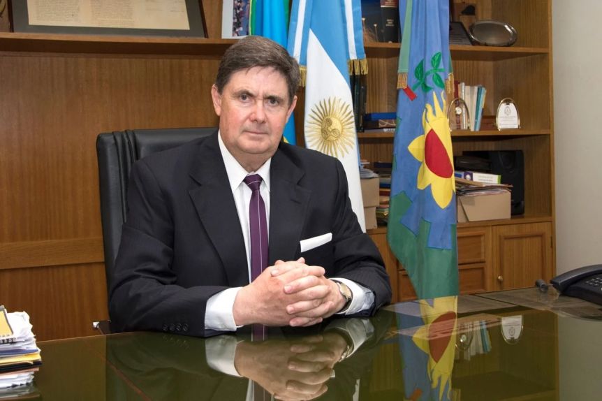 Cuento del tío: un intendente fue estafado por 150 mil pesos