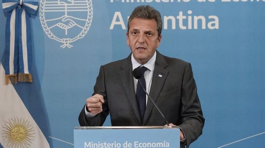 Massa pidió al Banco Central dar marcha atrás con la resolución sobre billeteras virtuales