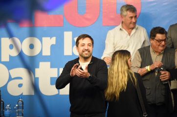 Kicillof, en modo full campaña: críticas al modelo liberal y bajada de línea estatista