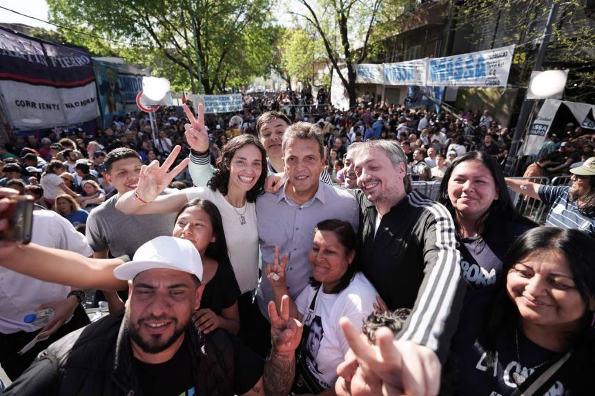 En suelo porteño, Máximo fue a bancar a candidata camporista junto a Massa