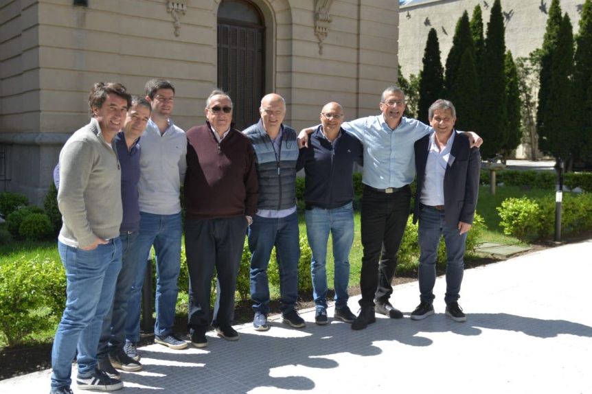 Entre radicales, Grindetti llevó su campaña a la Quinta Sección