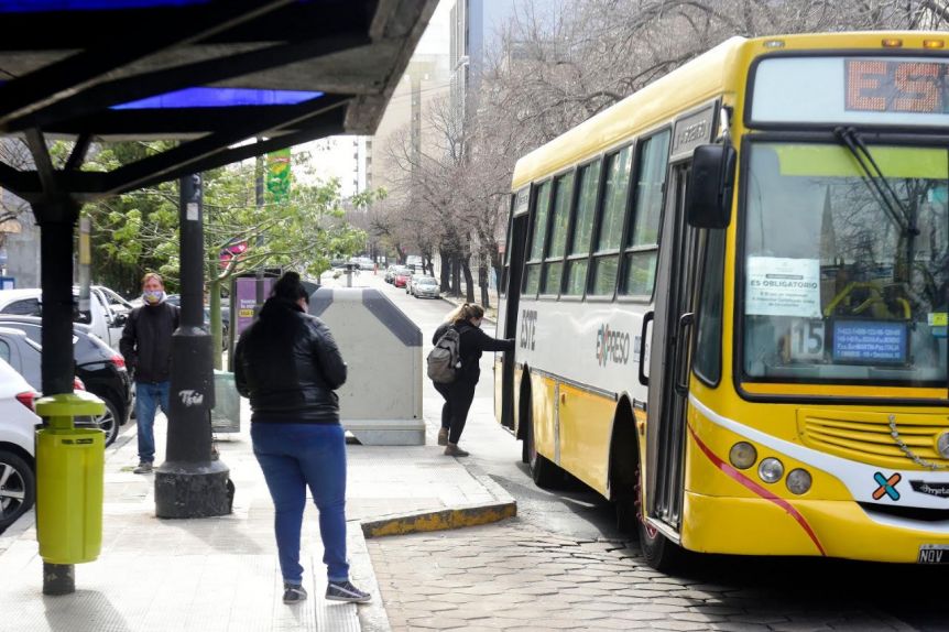 Igual que en las PASO, la Provincia garantizará el transporte público gratuito
