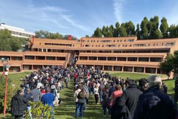 Los argentinos que votan en el exterior: cuántos son y cómo tienen que hacer para sufragar