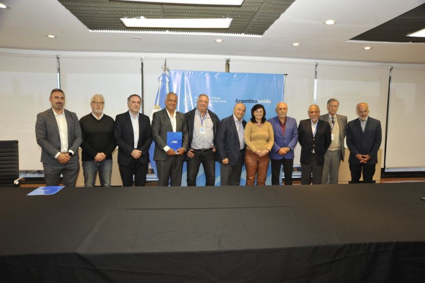 Comercio cerró nuevo acuerdo trimestral del 47%