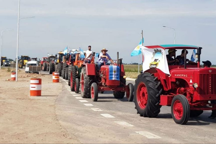 A las rutas: el campo bonaerense convocó a un tractorazo por la falta de combustible - La Tecla