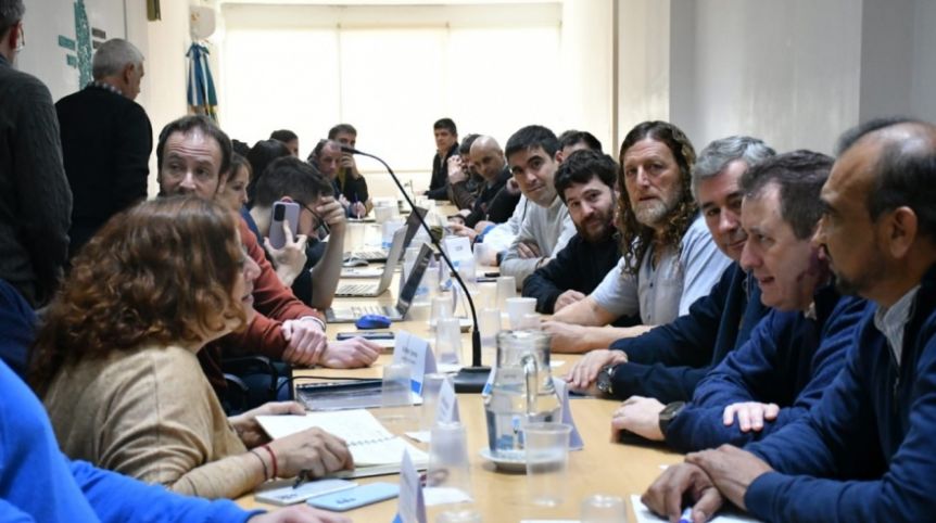 Los estatales también consideraron insuficiente el aumento ofrecido por Provincia