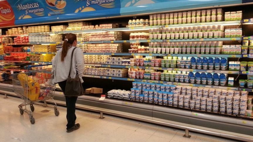 A días del balotaje, la inflación se mete en la cancha y el Indec difundirá cifras de octubre