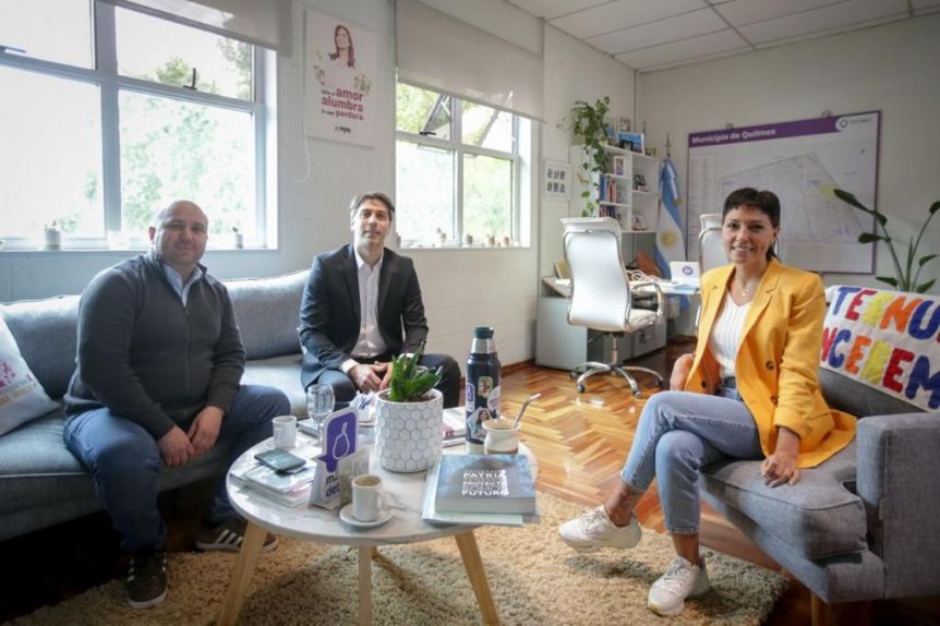 Intendenta de La Cámpora suma radicales y monzoístas a la tropa de Massa