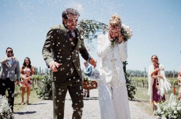 Salieron a la luz las primeras fotos del álbum oficial de la boda de Nicole Neumann y Manu Urcera