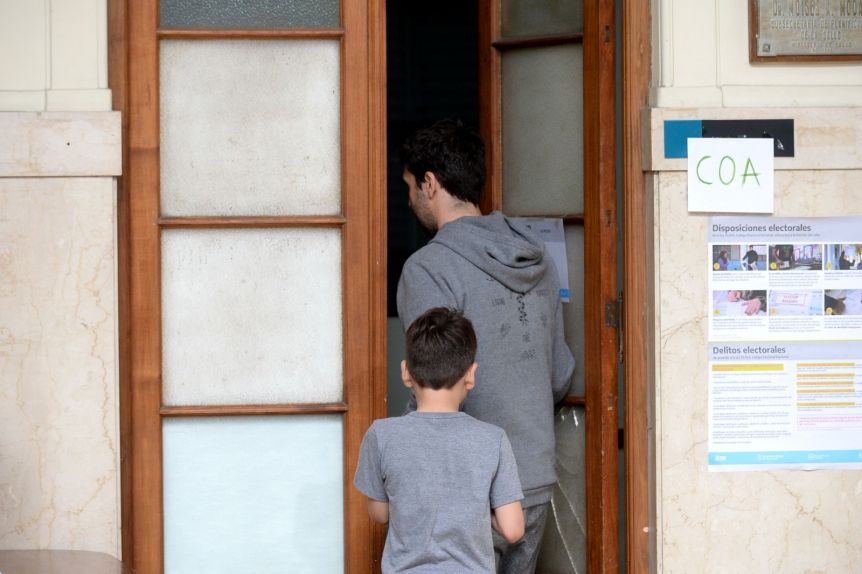 El electorado se comprometió y el voto en blanco no fue protagonista