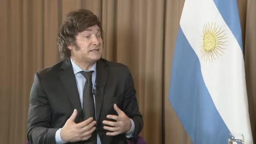 IVA, Ganancias y Créditos UVA: las definiciones que brindó Milei sobre su continuidad